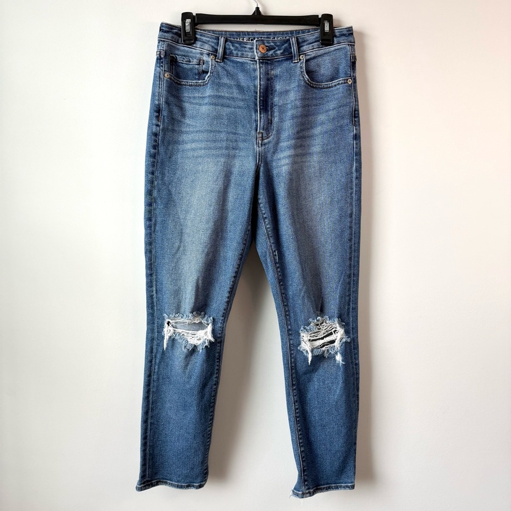 American Eagle‎ Mom Jean High Rise Distressed Blue 8 Regular